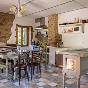Castillo Villa